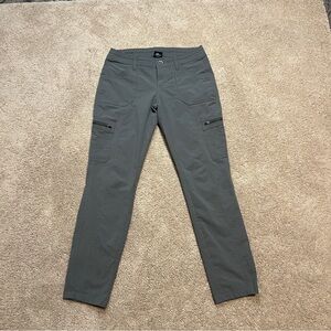 Women’s KUHL Horizn Skinny Hiking Pants Size 4 Short